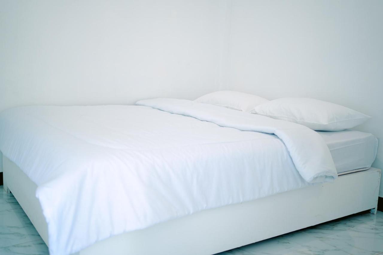 Getrudis Guesthouse Labuan Bajo Zewnętrze zdjęcie