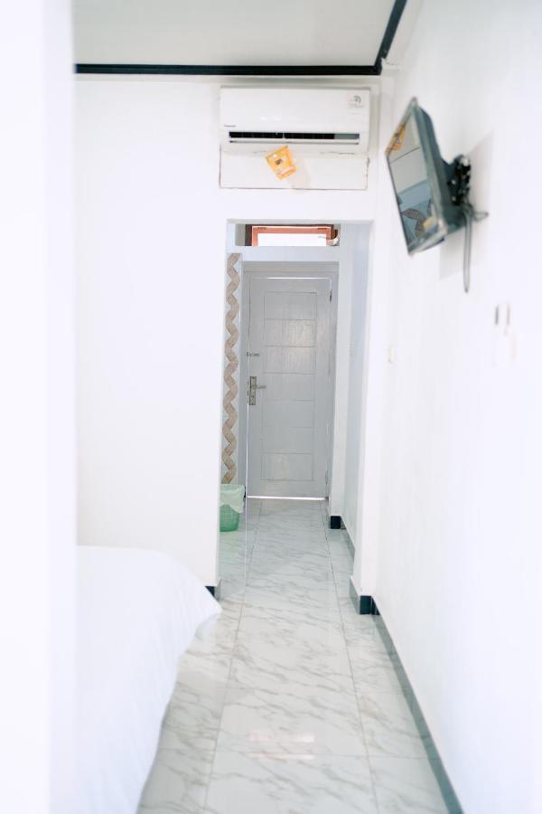 Getrudis Guesthouse Labuan Bajo Zewnętrze zdjęcie